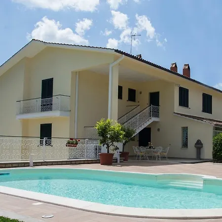 Casa Vacanze La Mattonara-2